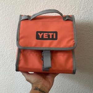 Yeti Daytrip Insulated Lunch Bag Peach